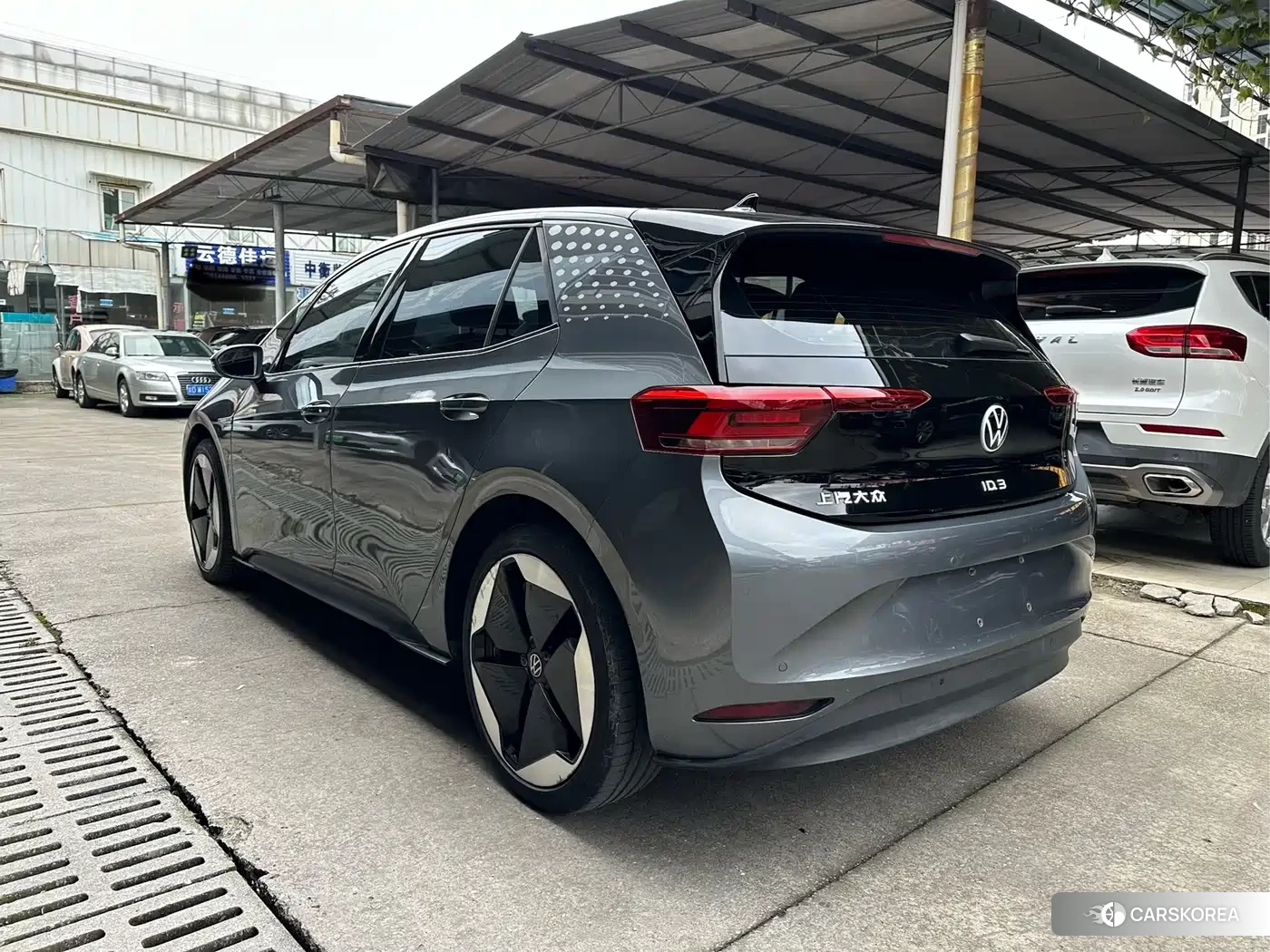 Volkswagen ID.3 2023 Silver/gray из Китая, фото 4