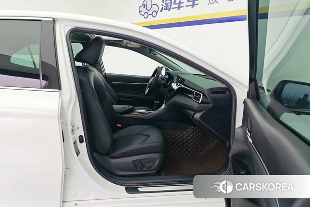 Toyota Camry id 3810382 из Китая 9