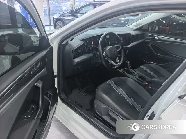 Volkswagen Sagitar 2025 Белый из Китая, фото 3