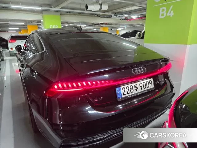 Audi A7 (4K) 2021 Черный из Кореи, фото 4