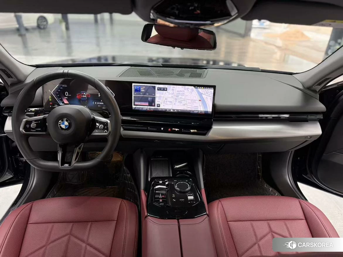 BMW 5 series 2024 Черный из Китая, фото 3