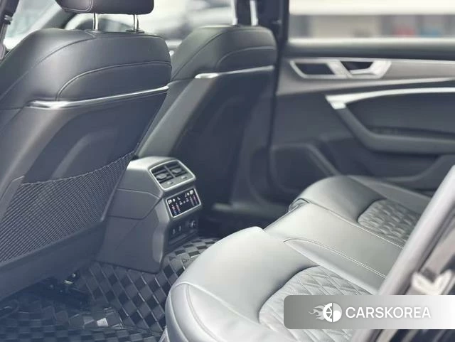 Audi A6L 2023 Черный из Китая, фото 3