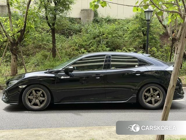 Honda Civic 2022 Черный из Китая, фото 3