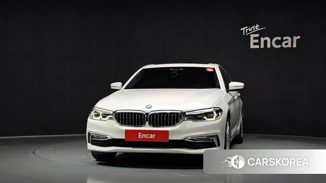 BMW 5 Series (G30) id 4520854 из Кореи 23
