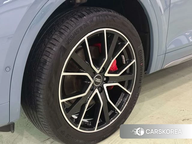 Audi Q5L id 4258625 из Китая 8