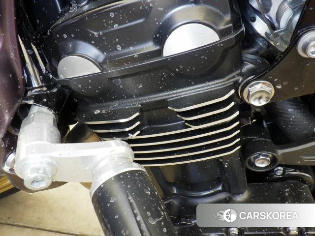 Engine photo