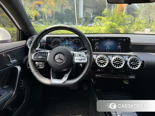 Mercedes-Benz Class A 2023 Белый из Китая, фото 5