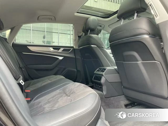 Audi A7L id 4366101 из Китая 8