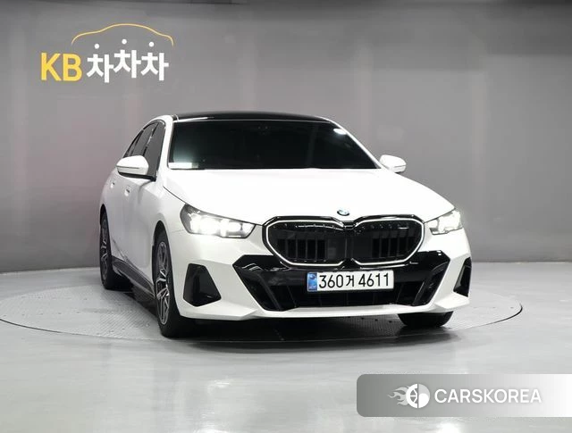 BMW 5 Series (G60) id 4617344 из Кореи 13