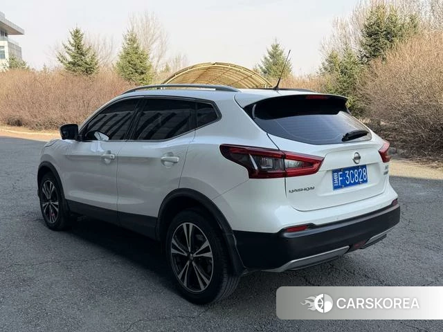 Nissan Qashqai 2023 Белый из Китая, фото 6