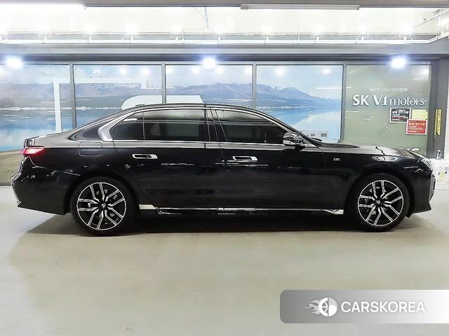 BMW 7 Series (G70) id 4243340 из Кореи 13