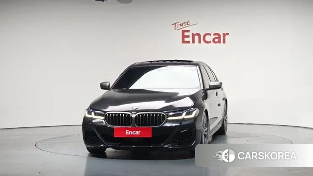 BMW 5 Series (G30) id 3144015 из Кореи 13