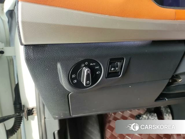 Volkswagen Bora id 4271158 из Китая 13