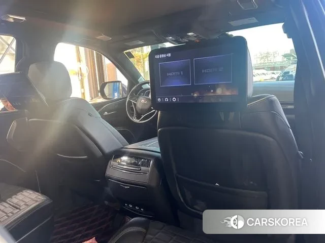 Cadillac Escalade 5th Generation 2022 Черный из Кореи, фото 3