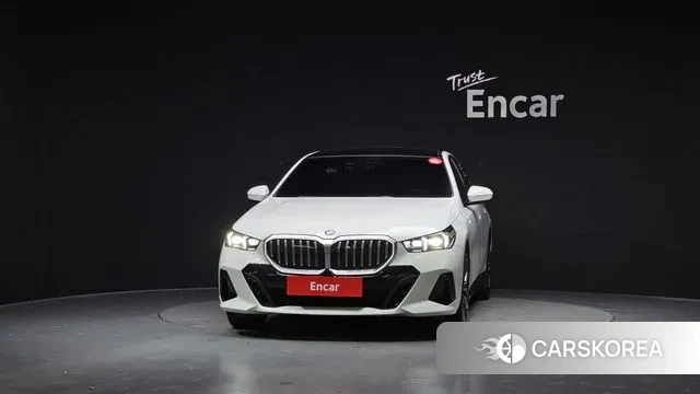 BMW 5 Series (G60) id 3517717 из Кореи 13