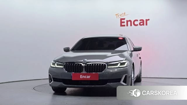 BMW 5 Series (G30) id 4881630 из Кореи 23