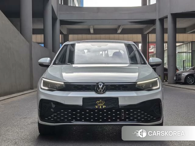 Volkswagen Lavida 2024 Белый из Китая, фото 3