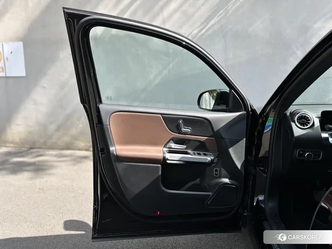 Mercedes-Benz GLB id 4539307 из Китая 8
