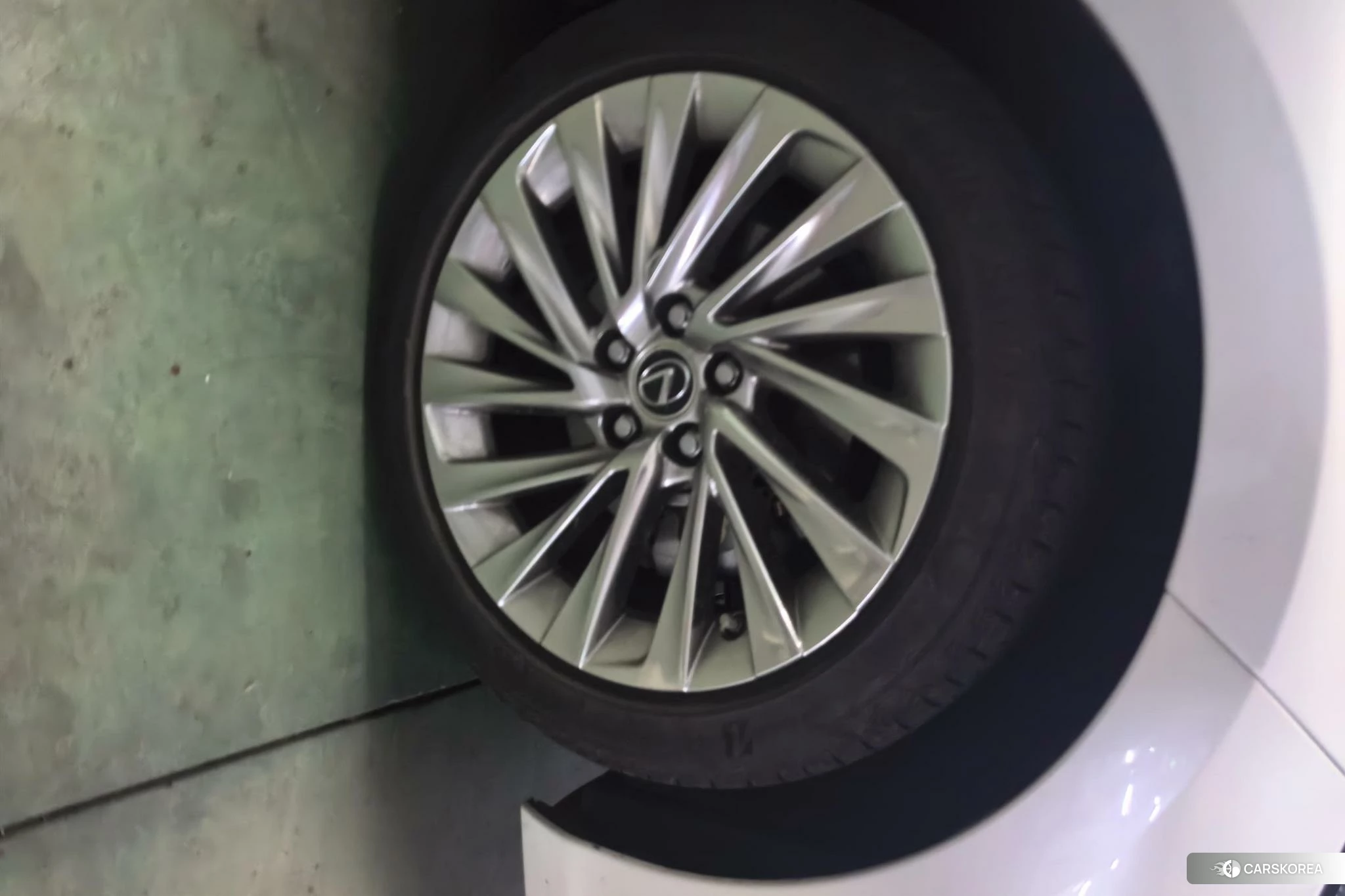 Lexus ES id 4461358 из Китая 10