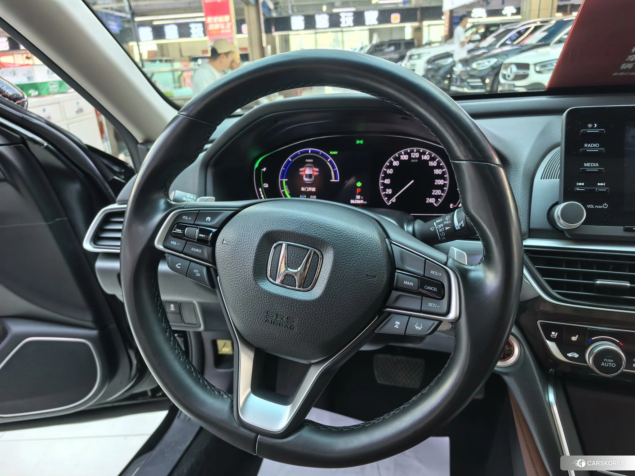 Honda Inspire id 4504786 из Китая 16