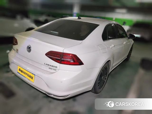 Volkswagen Lingdu 2021 Белый из Китая, фото 3