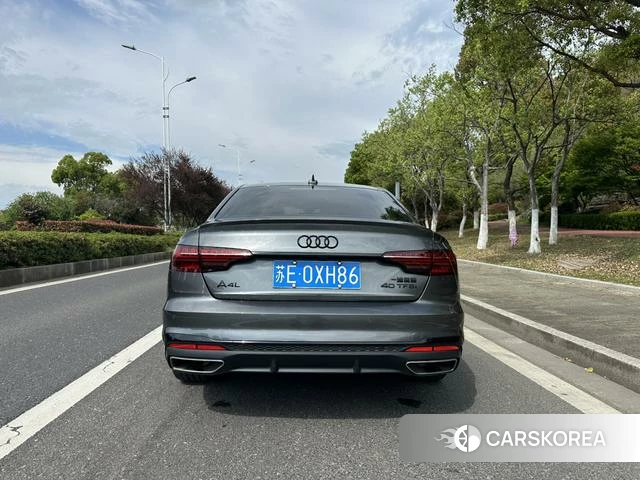 Audi A4L 2025 Серебристо-серый из Китая, фото 5
