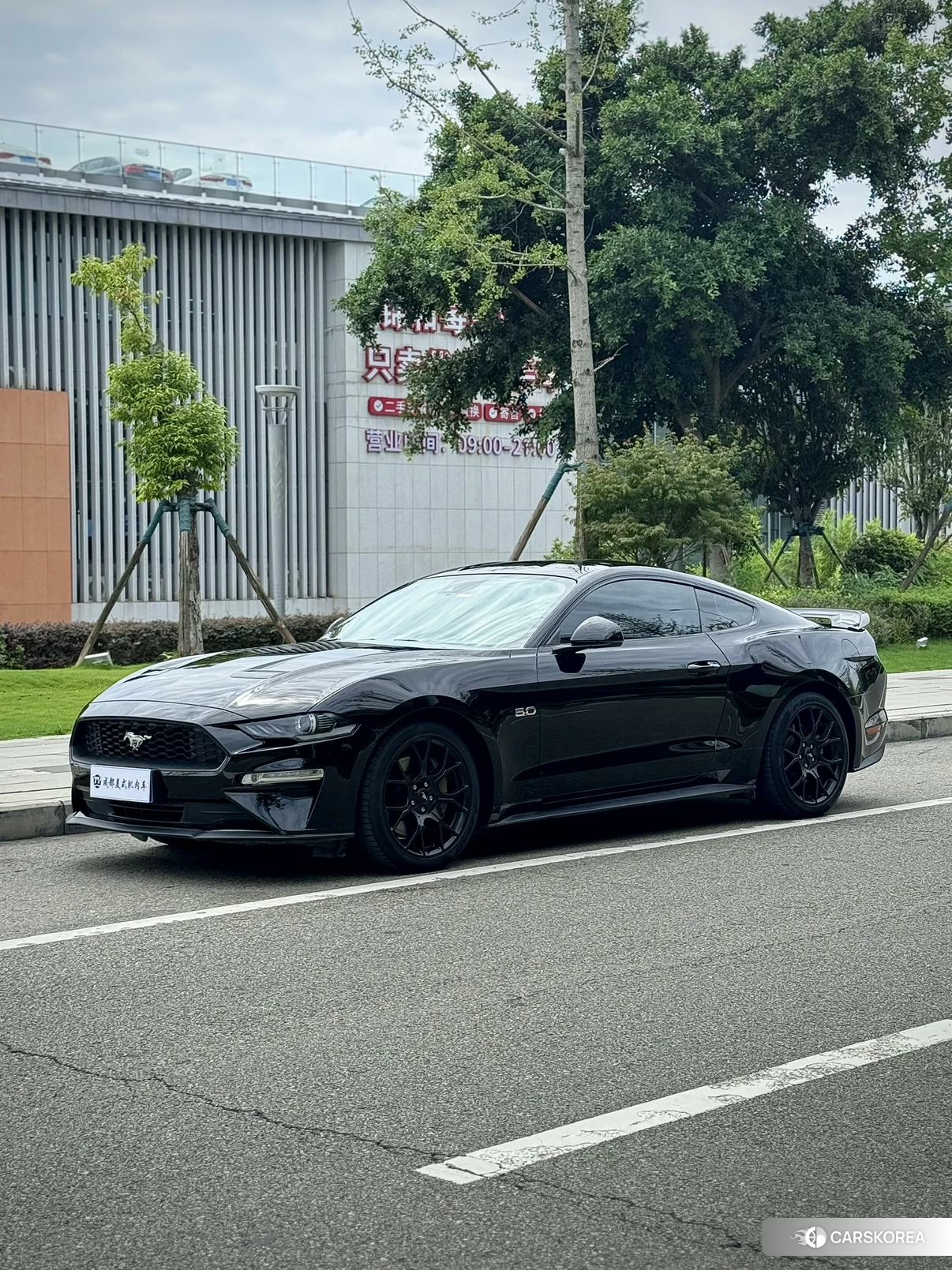 Ford Mustang 2021 Черный из Китая, фото 3
