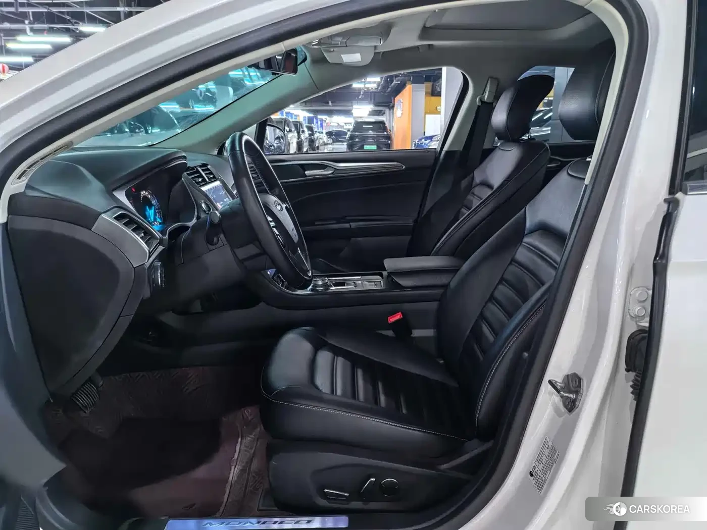 Ford Mondeo 2021 Белый из Китая, фото 3