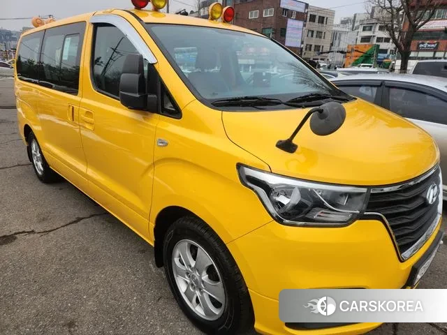 Hyundai The New Grand Starex 2018 Желтый из Кореи, фото 5