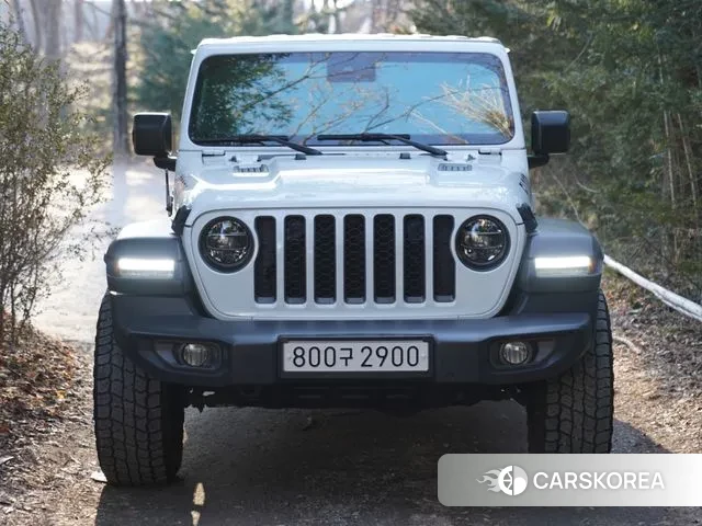 Jeep Gladiator (JT) id 3702689 из Кореи 13