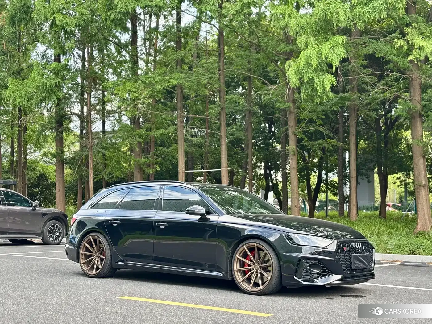 Audi RS 4 2021 Champagne/brown из Китая, фото 4