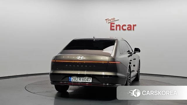 Hyundai Grandeur (GN7) id 4388412 из Кореи 23