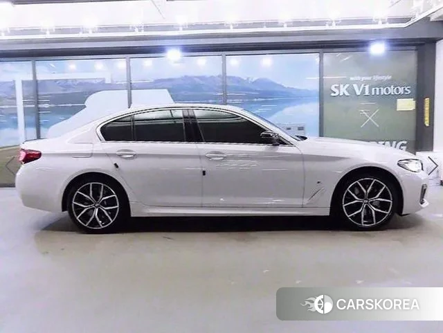 BMW 5 Series (G30) id 3059654 из Кореи 13