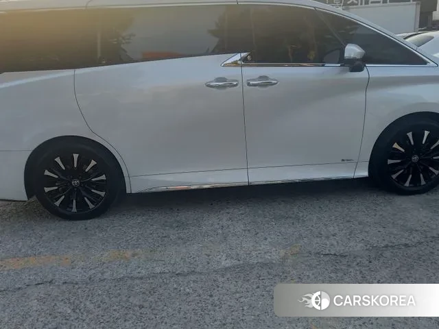 Toyota Alphard 4th Generation 2024 Белый из Кореи, фото 6