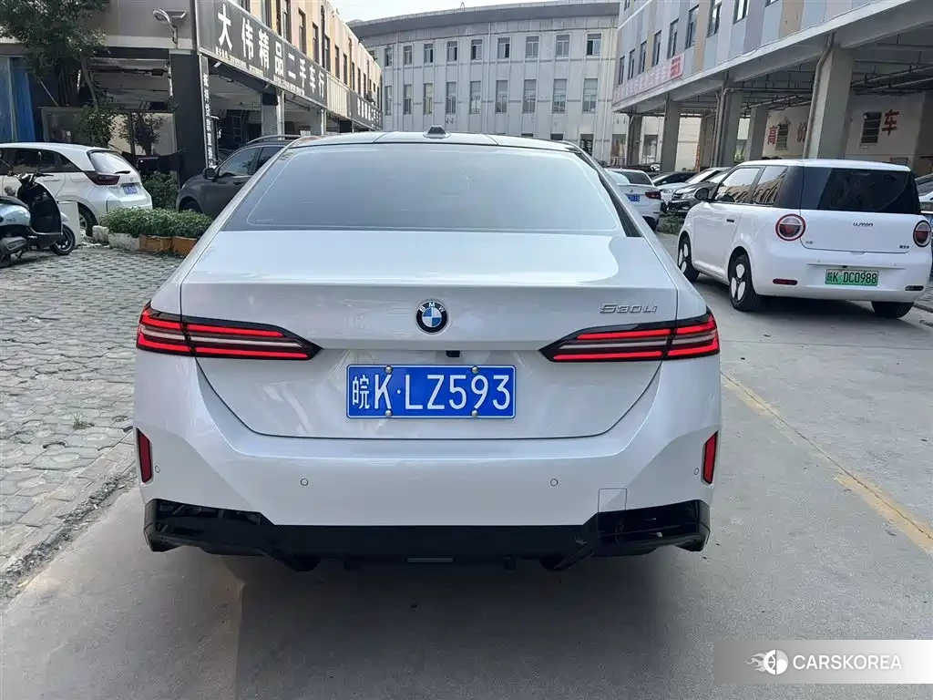 BMW 5 series 2026 Белый из Китая, фото 3