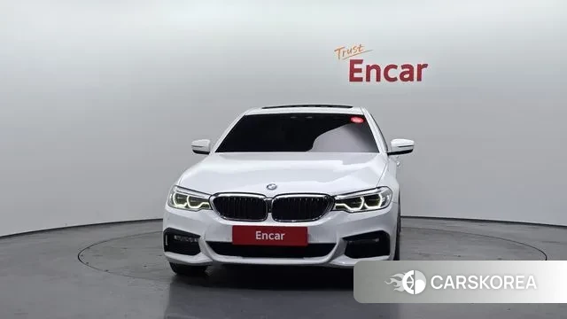 BMW 5 Series (G30) id 3552710 из Кореи 13