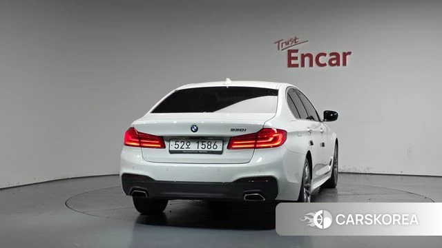 BMW 5 Series (G30) id 4491088 из Кореи 23