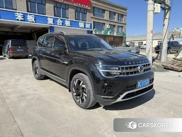 Volkswagen Tourang 2022 Черный из Китая, фото 3