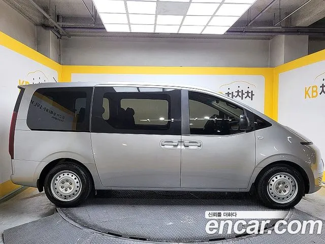 Hyundai Staria id 2426660 из Кореи 11