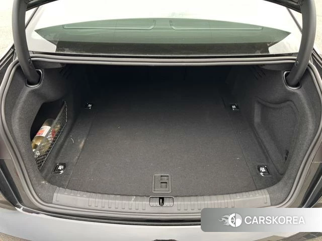 Audi A6L 2023 Черный из Китая, фото 4