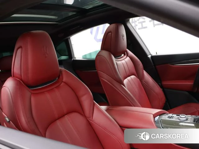 Maserati Levante id 4211545 из Китая 23