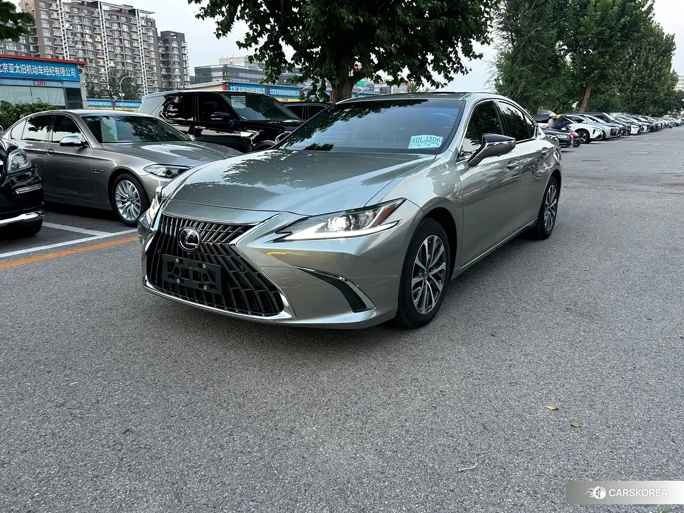 Lexus ES id 4686283 из Китая 9