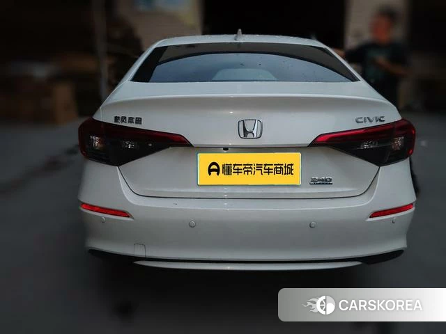 Honda Civic 2023 Белый из Китая, фото 3