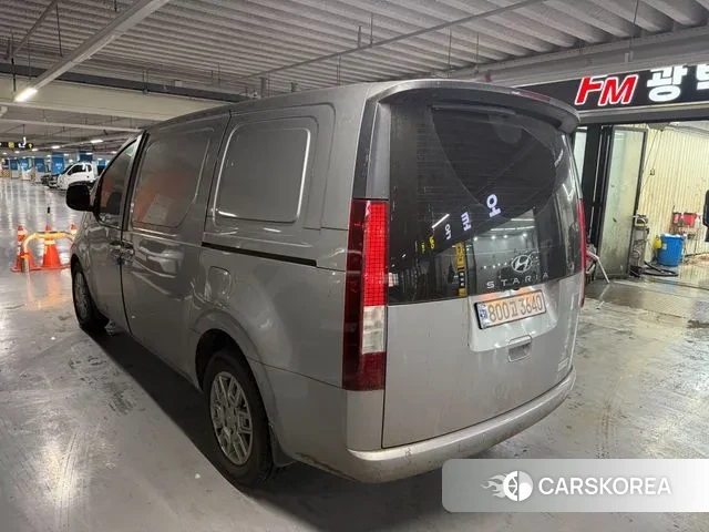Hyundai Staria 2023 Серебряный из Кореи, фото 6