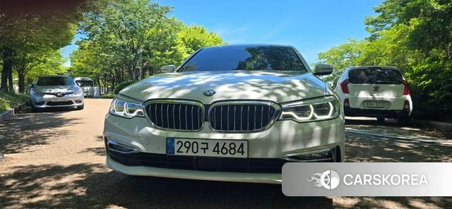 BMW 5 Series (G30) 2018 Белый из Кореи, фото 4