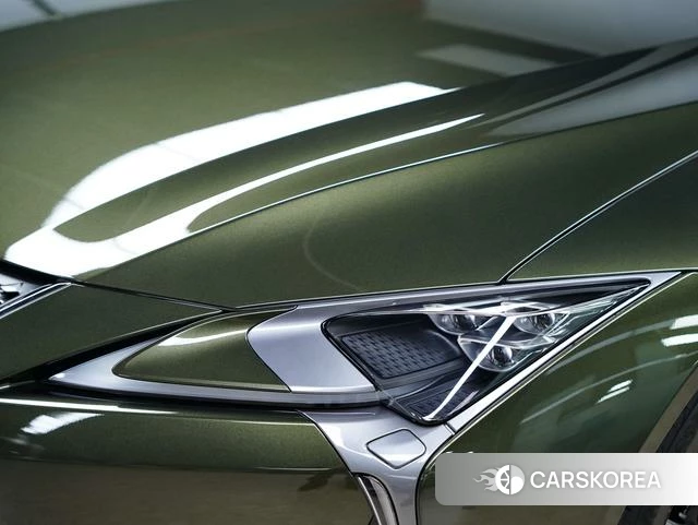 Lexus LC id 4359608 из Китая 23
