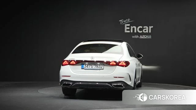 Mercedes-Benz E-Class W214 id 4607396 из Кореи 23