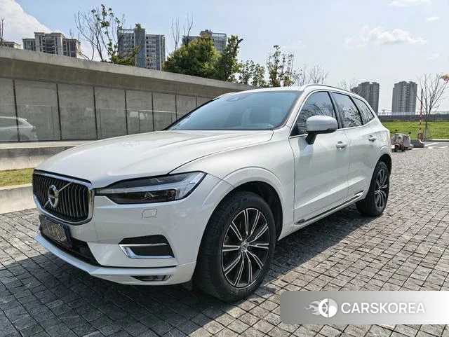 Volvo XC60 2021 Белый из Китая, фото 3