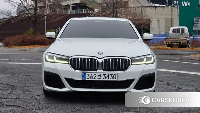 BMW 5 Series (G30) id 3513151 из Кореи 13