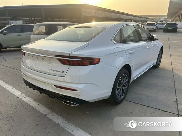 Geely Automobile Xingrui 2026 Белый из Китая, фото 3